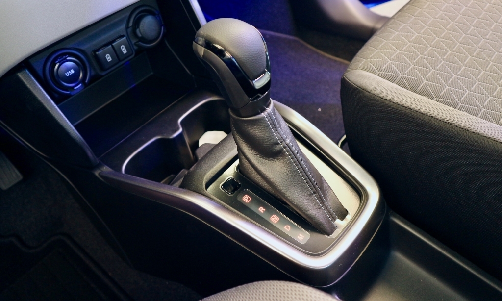 Suzuki Swift 2025 ra mắt giá 569-577 triệu đồng