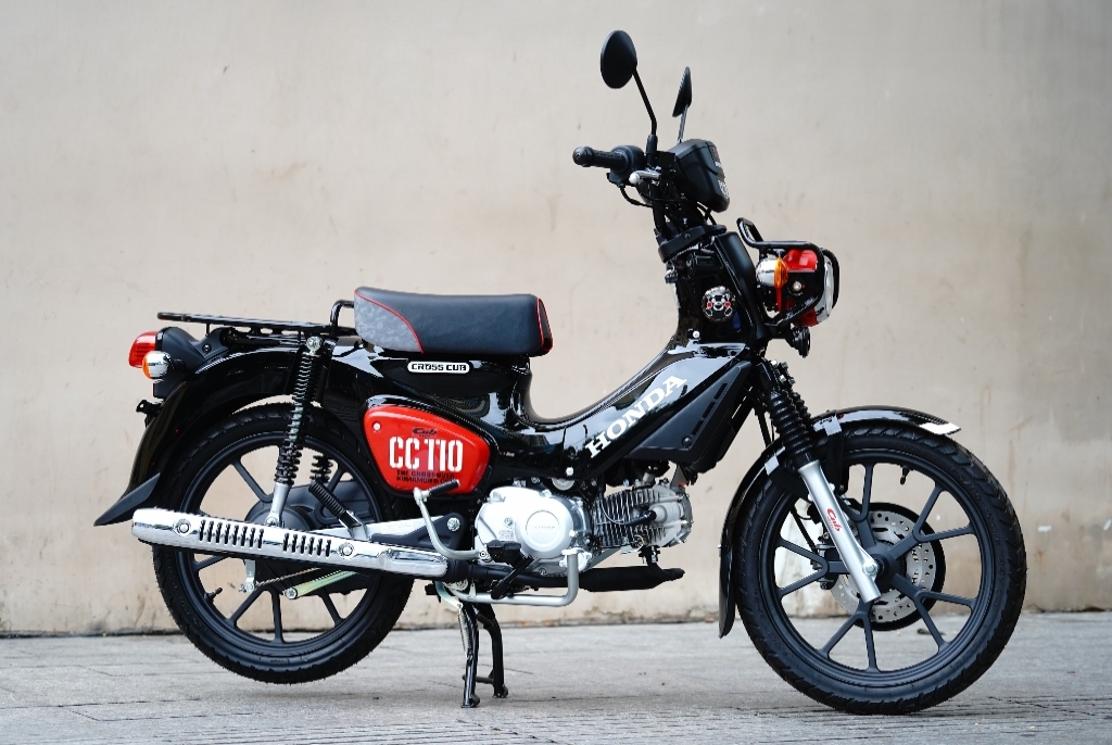 Honda Cross Cub 110 Kumanon nhập khẩu Nhật có giá hơn 70 triệu đồng