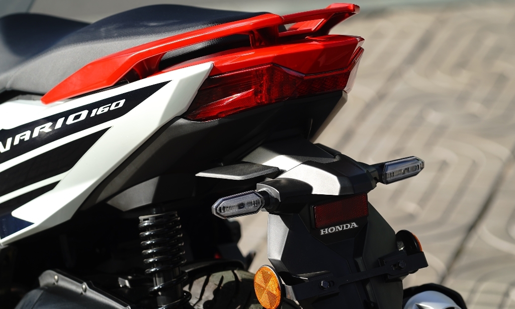 Honda Vario 160 Repsol nhập khẩu có giá hơn 80 triệu đồng