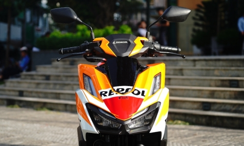 Honda Vario 160 Repsol nhập khẩu có giá hơn 80 triệu đồng