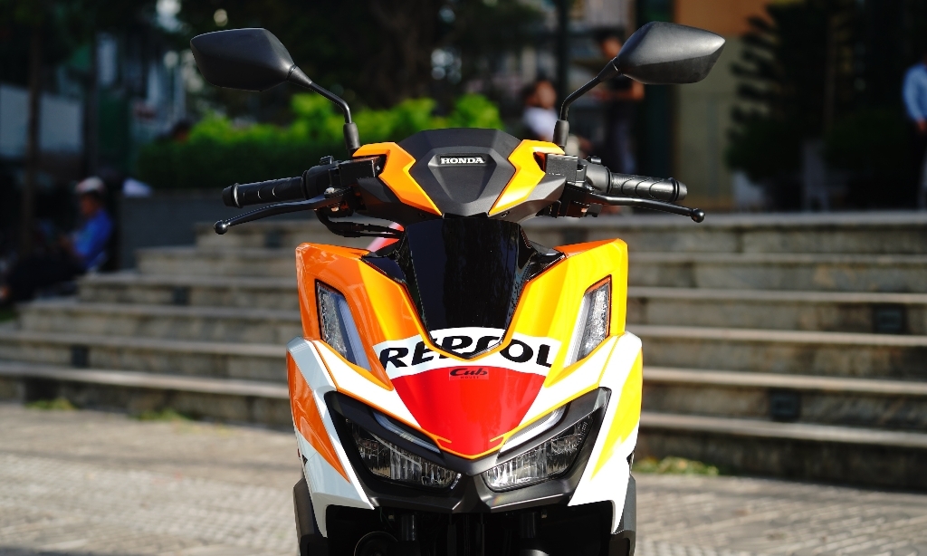 Honda Vario 160 Repsol nhập khẩu có giá hơn 80 triệu đồng