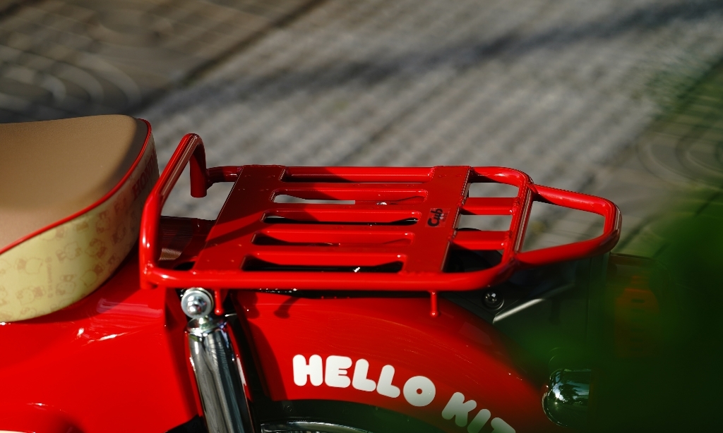 Honda Super Cub 50 bản Hello Kitty lần đầu ra mắt tại Việt Nam