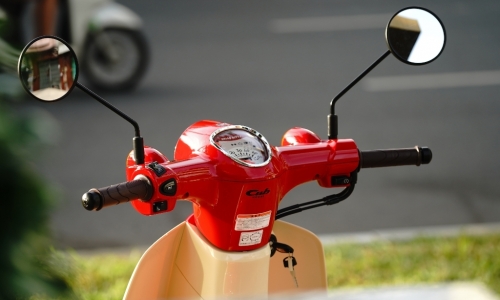 Honda Super Cub 50 bản Hello Kitty lần đầu ra mắt tại Việt Nam