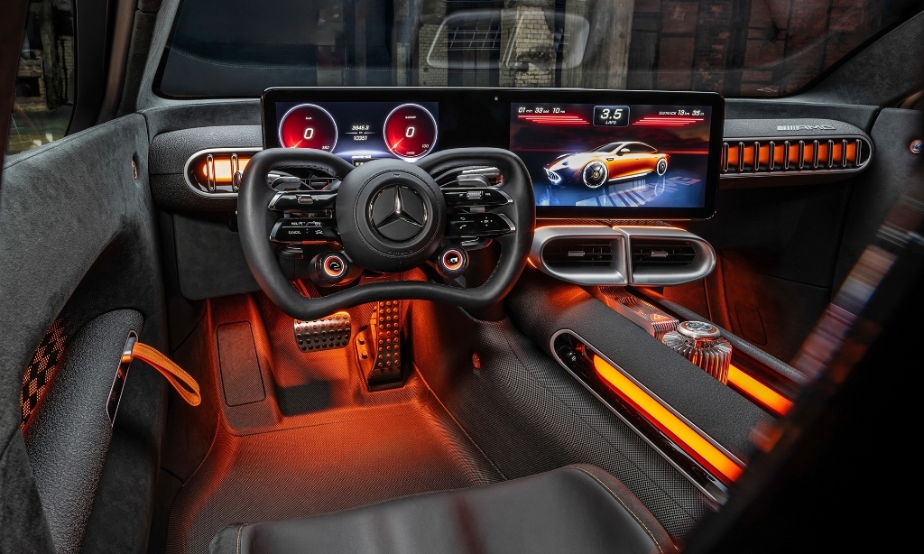 Ra mắt siêu sedan chạy điện - Mercedes-AMG GT XX Concept