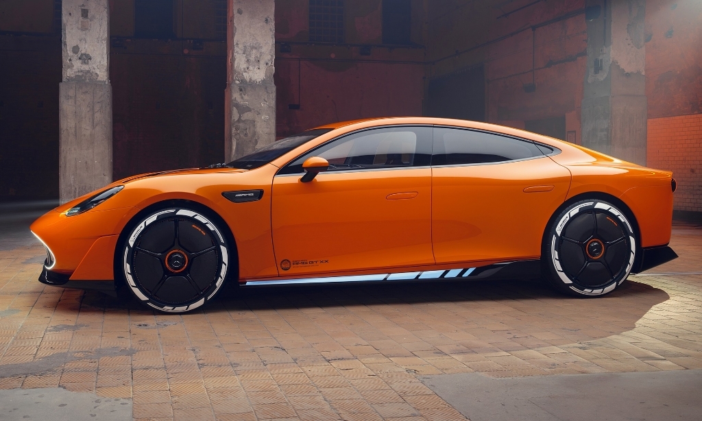 Ra mắt siêu sedan chạy điện - Mercedes-AMG GT XX Concept