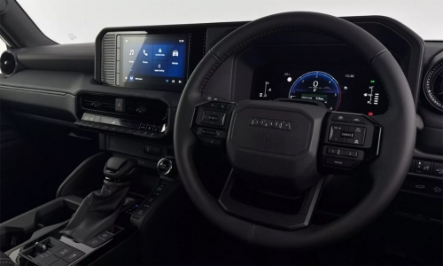 Toyota Land Cruiser Prado ra mắt phiên bản chuyên chở hàng