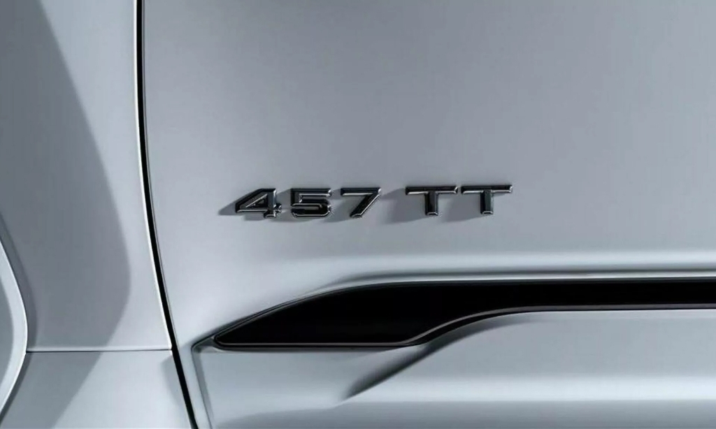 Trình làng Toyota Land Cruiser phiên bản hybrid mạnh mẽ nhất từ trước tới nay