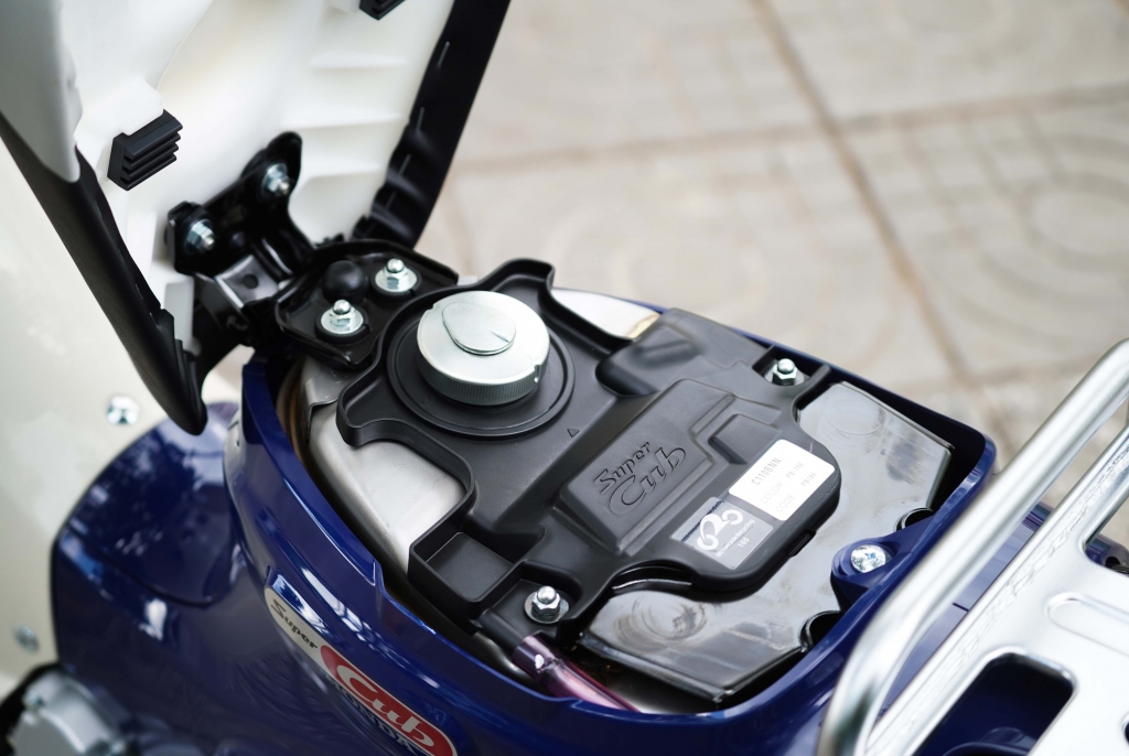 Phiên bản giao hàng Honda Super Cub Pro nhập khẩu Nhật lần đầu có mặt tại Việt Nam