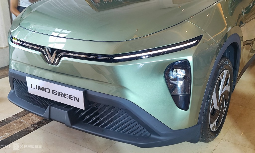 VinFast Limo Green MPV đầu tiên của hãng xe Việt lộ diện