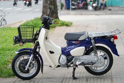 Honda Super Cub Pro phiên bản chuyên chở hàng về Việt Nam